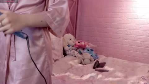 nicky_skinny18 online show from August 8, 9:42 am