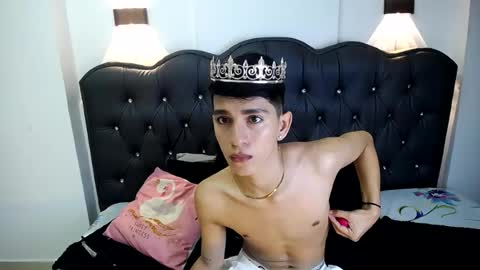 Nicolas online show from August 14, 11:58 am