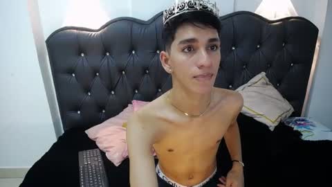 Nicolas online show from August 14, 6:11 pm