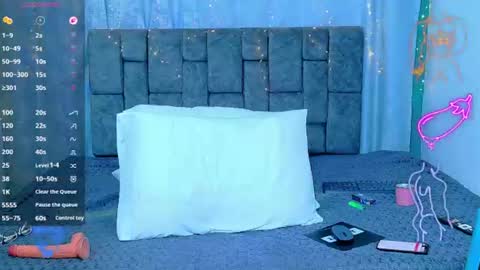 nicolastorres__ online show from August 8, 6:46 am