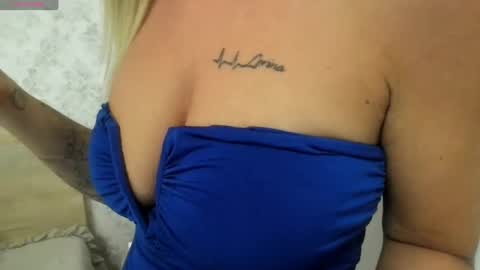 Secret Amateur HuGirl online show from August 14, 8:01 pm