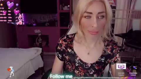 Nicole online show from July 19, 8:11 pm