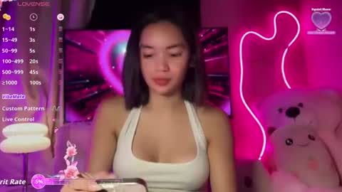 nicolecellini online show from August 3, 2:35 pm