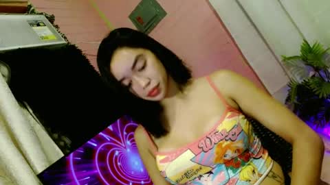 nicolecellini online show from August 10, 2:29 pm