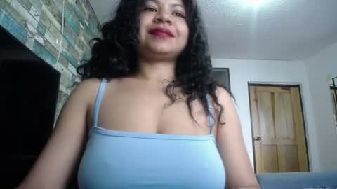 Nicole online show from August 3, 3:19 pm