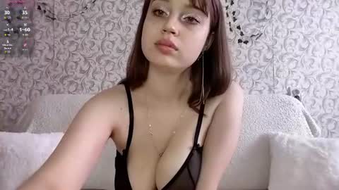 NicoleMoretti online show from August 16, 7:12 am