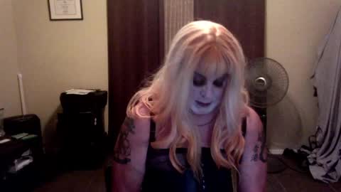 Nicole CD online show from June 21, 4:13 am