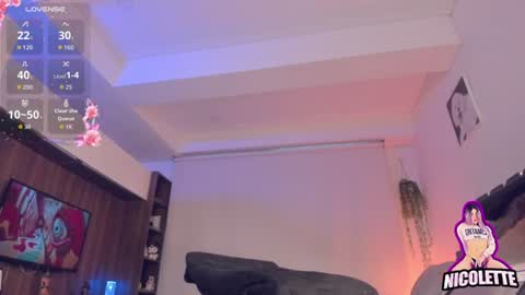 Nicol  online show from August 12, 10:01 pm