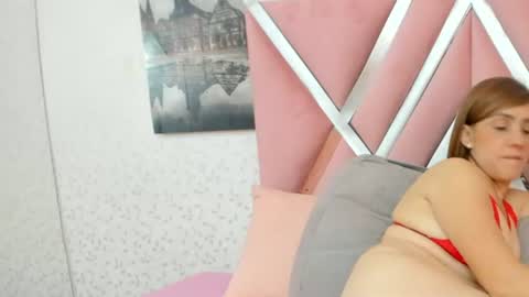 nicoll_89 online show from September 8, 3:52 pm