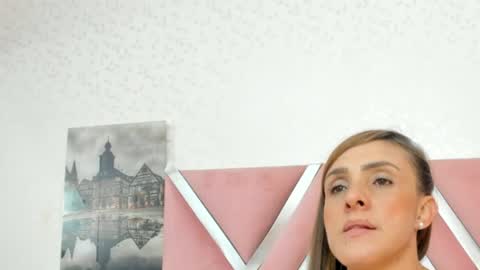 nicoll_89 online show from September 8, 4:58 pm
