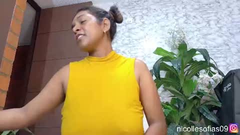 nicolle4 online show from August 11, 6:10 pm