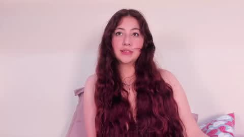 nicolle_evanss_ online show from August 14, 9:02 am
