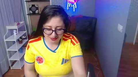 Nicolle  online show from August 8, 5:13 pm