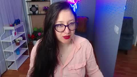 Nicolle  online show from August 13, 11:24 am