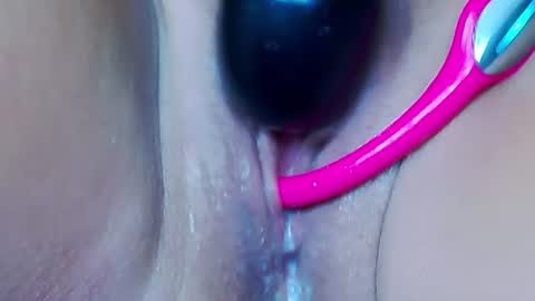 Nicolle online show from June 20, 10:32 pm