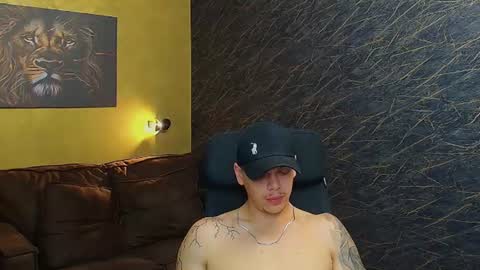 NicoTroy online show from August 6, 5:39 am
