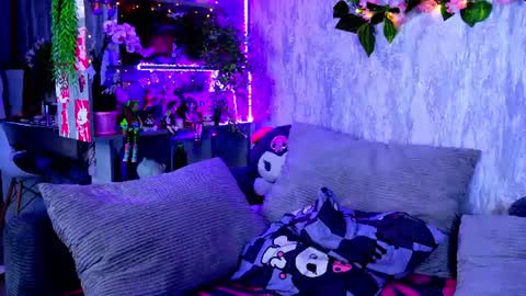 Night angel online show from August 11, 7:43 am