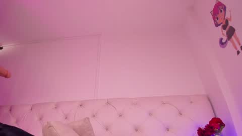 Nicolle  online show from August 2, 1:40 pm