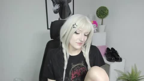 Nika online show from August 6, 1:21 pm