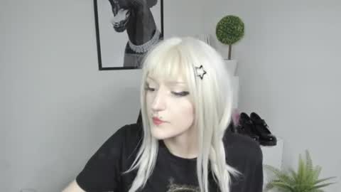 Nika online show from August 6, 5:23 pm