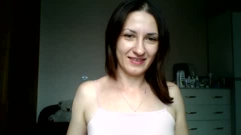 nika_smily online show from August 16, 9:35 am