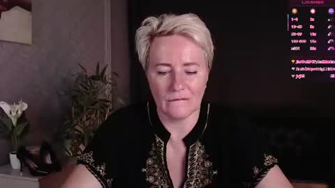 Nika online show from August 15, 12:31 pm