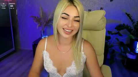 NikaStill  online show from August 12, 3:31 am