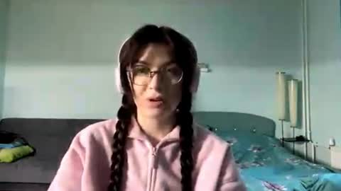 Bella online show from September 7, 4:35 pm