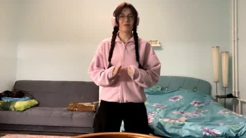 Bella online show from September 7, 5:41 pm