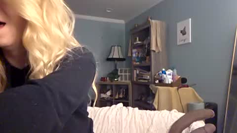 nikkib653466 online show from July 12, 3:57 am