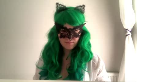 Nikki online show from August 2, 1:51 pm