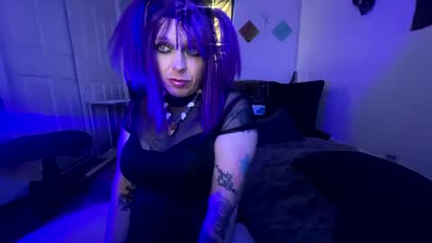 nikkineverlands online show from July 18, 3:24 pm