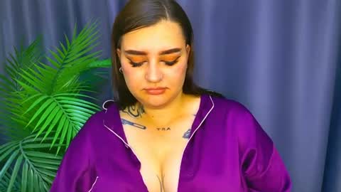 NikkiRise online show from August 12, 10:28 am