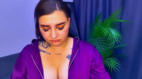 NikkiRise online show from August 12, 2:52 pm