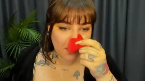 NikkiRise online show from August 14, 2:10 pm