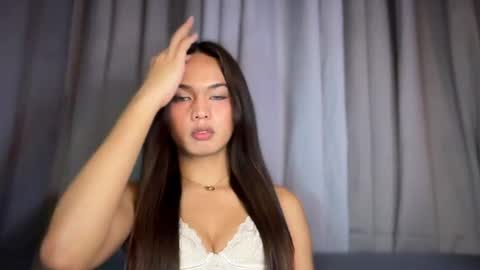 nikkitadeluxed online show from August 11, 2:57 am