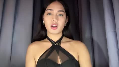 nikkitadeluxed online show from August 18, 6:41 am