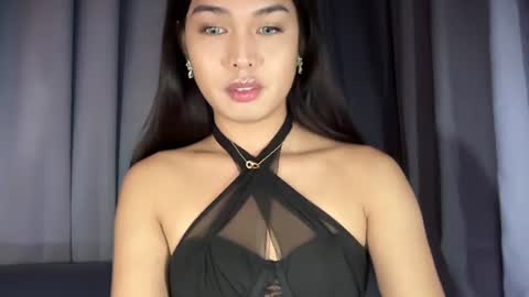 nikkitadeluxed online show from August 18, 7:47 am