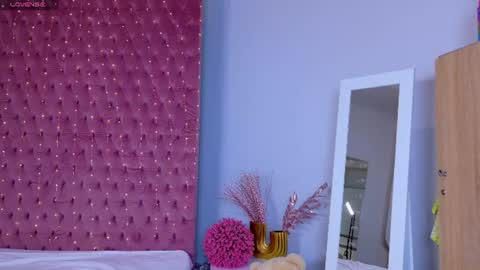 NikkiVelvets online show from August 12, 11:07 pm