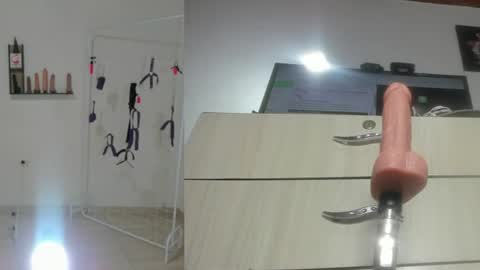 nikky__rosse online show from August 8, 11:10 am