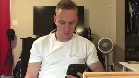 nikolai_russian_daddy online show from August 7, 10:54 pm