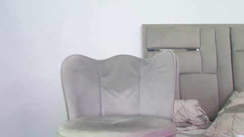 Nicole online show from August 5, 2:31 am