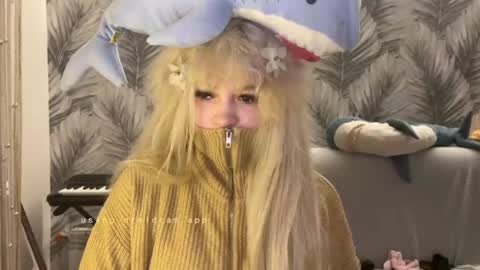 nikoli_naw online show from June 19, 8:20 pm