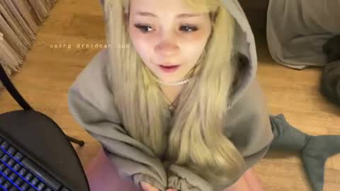 nikoli_naw online show from July 1, 8:10 pm
