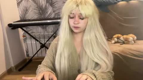 nikoli_naw online show from August 5, 9:24 pm