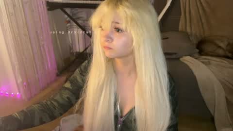 nikoli_naw online show from August 12, 9:39 pm