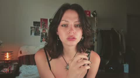 Veronica online show from July 19, 2:30 pm