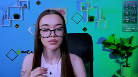 nila_eclipse online show from August 11, 10:12 pm