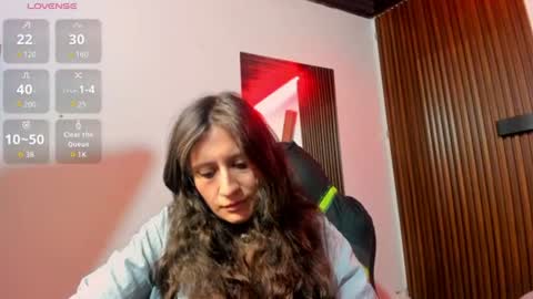 Nina online show from August 4, 7:11 pm