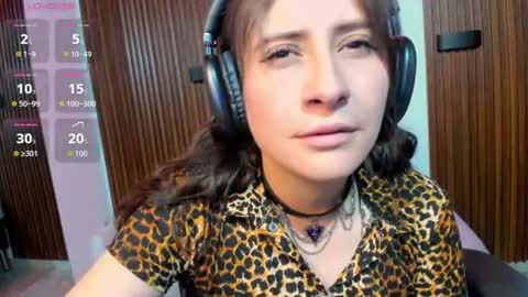 Nina online show from August 6, 2:49 pm
